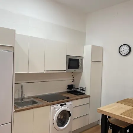 Apartment Carreteria 5 *