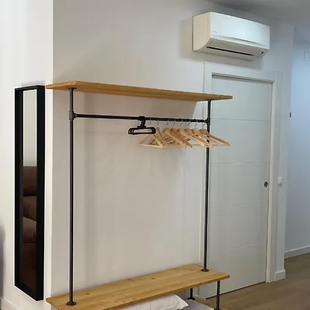 Apartment Carreteria 5 *