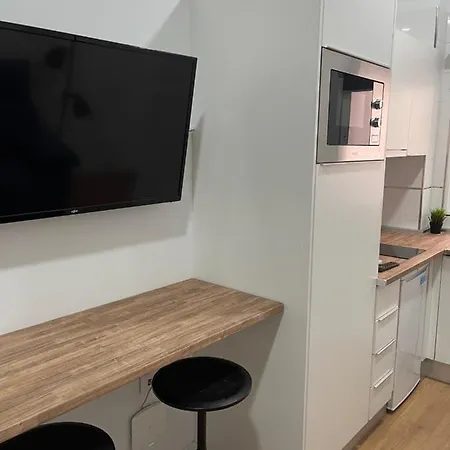 Apartment Carreteria 5 *