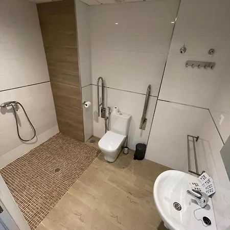 Apartment Carreteria 5 *
