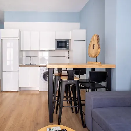 Apartment Carreteria 5 *