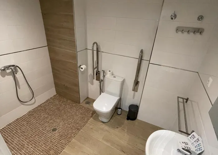 شقة Carreteria 5 *
